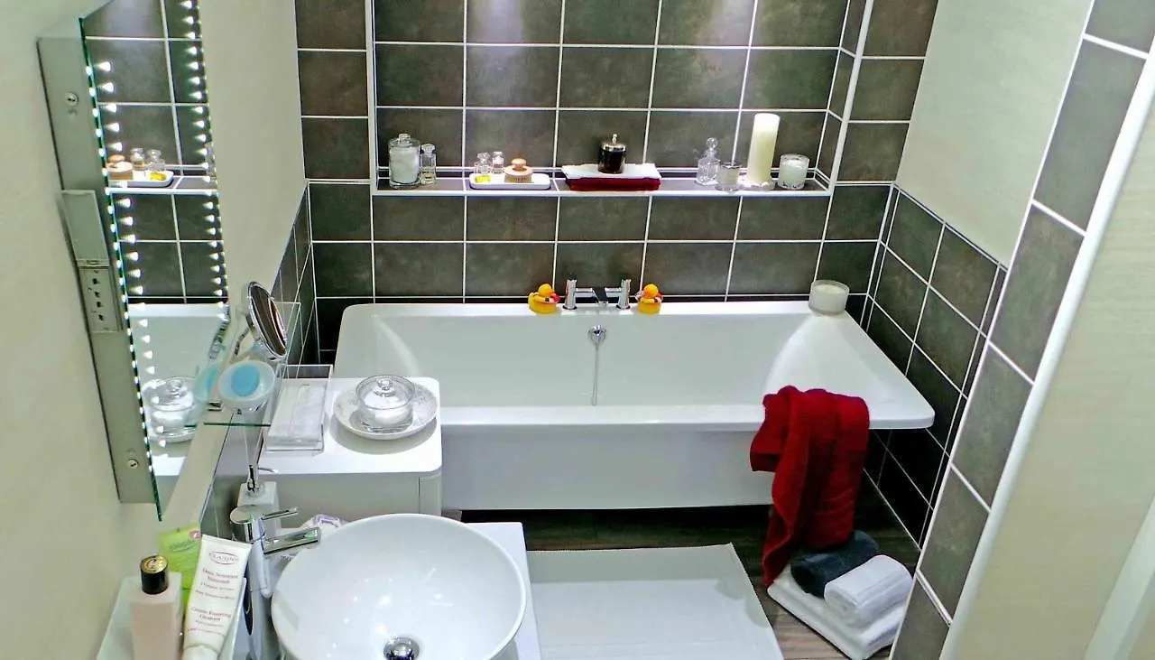 Holiday park Chalet M6, The Warren, *