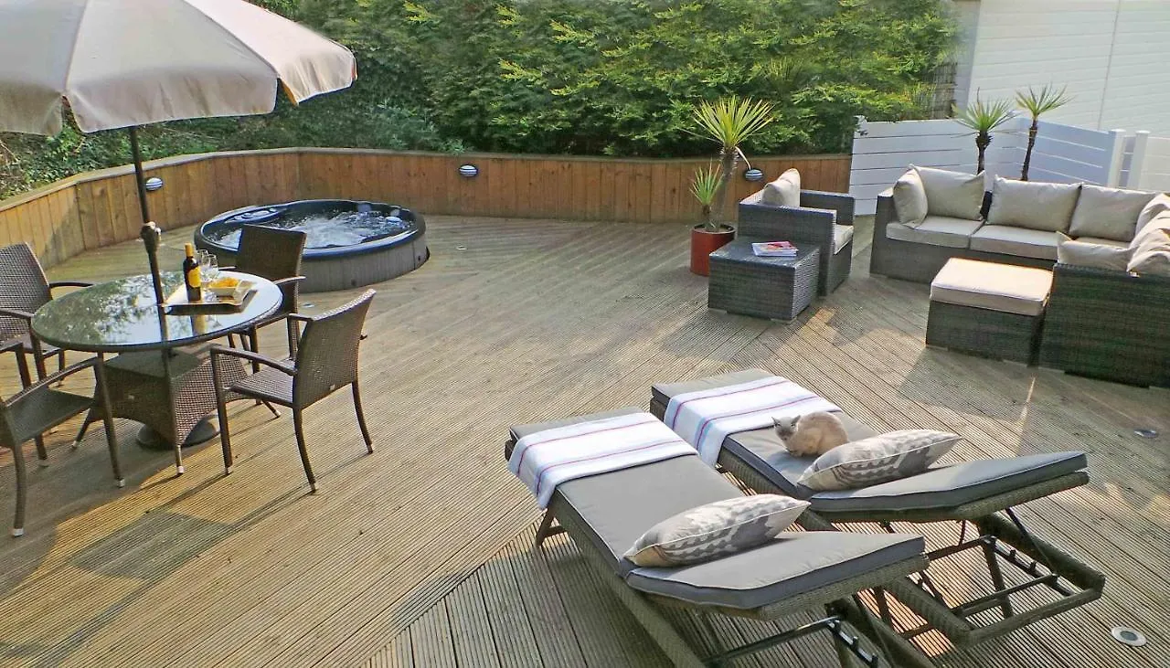 Chalet M6, The Warren, Abersoch