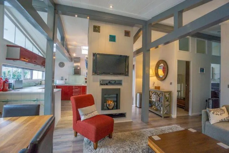 Chalet M6, The Warren,