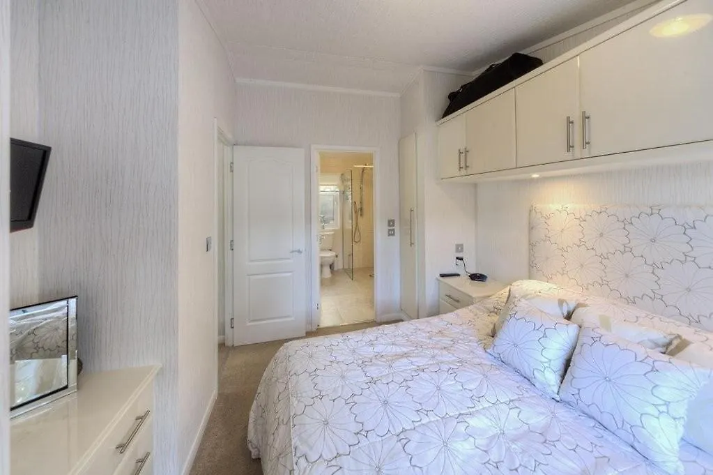 The Warren D7 * Abersoch