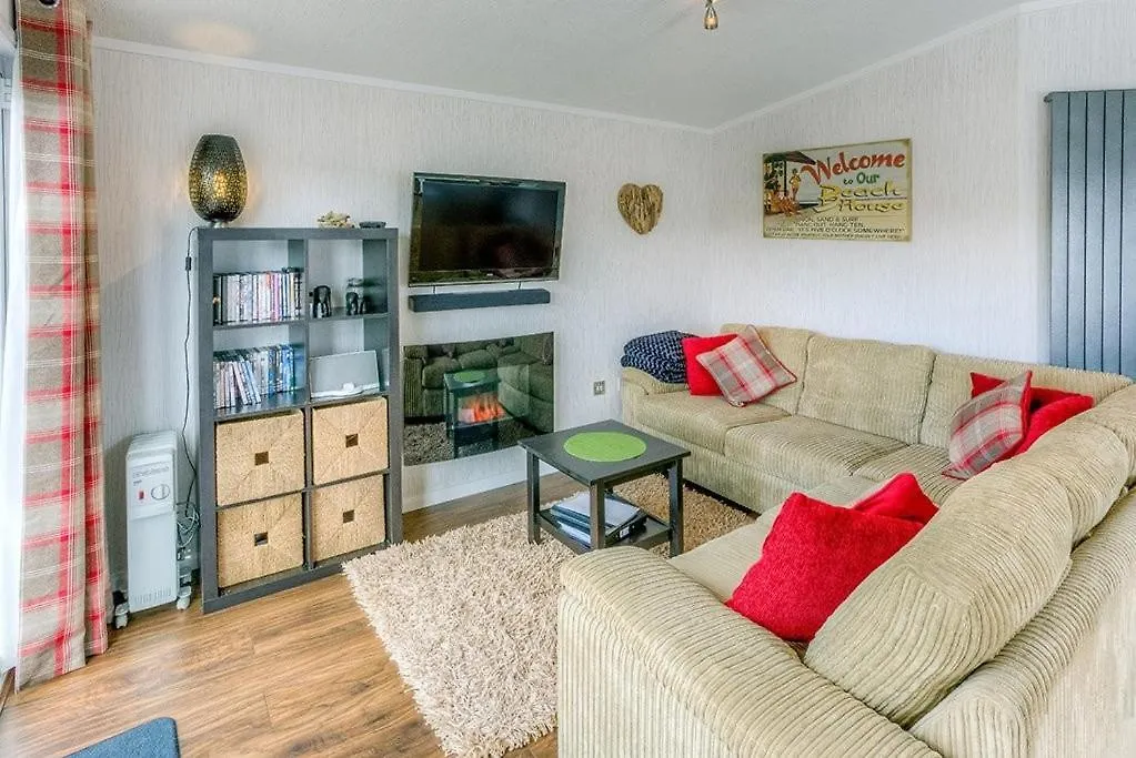 Holiday home The Warren D7 *