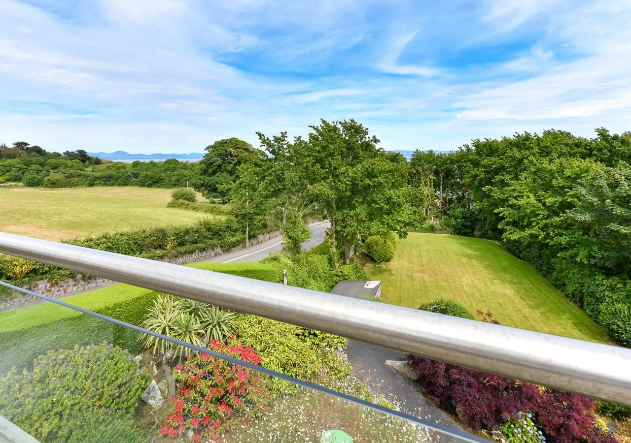 Holiday home Gwel Y Mor *
