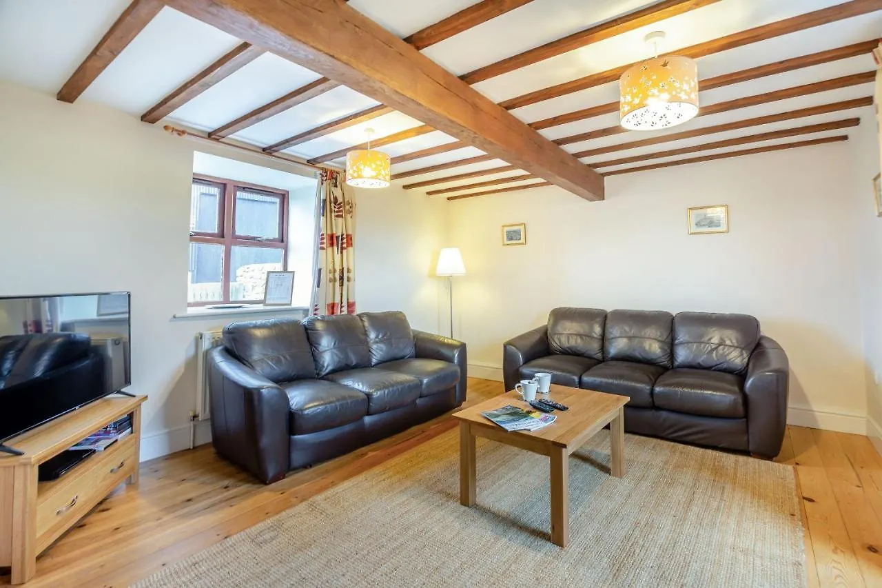 Holiday home Bwythyn-y-wennol