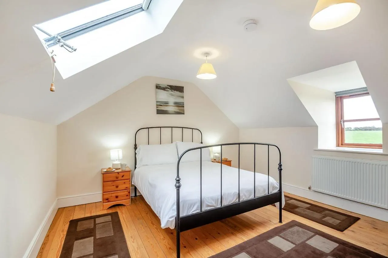 Bwythyn-y-wennol Holiday home