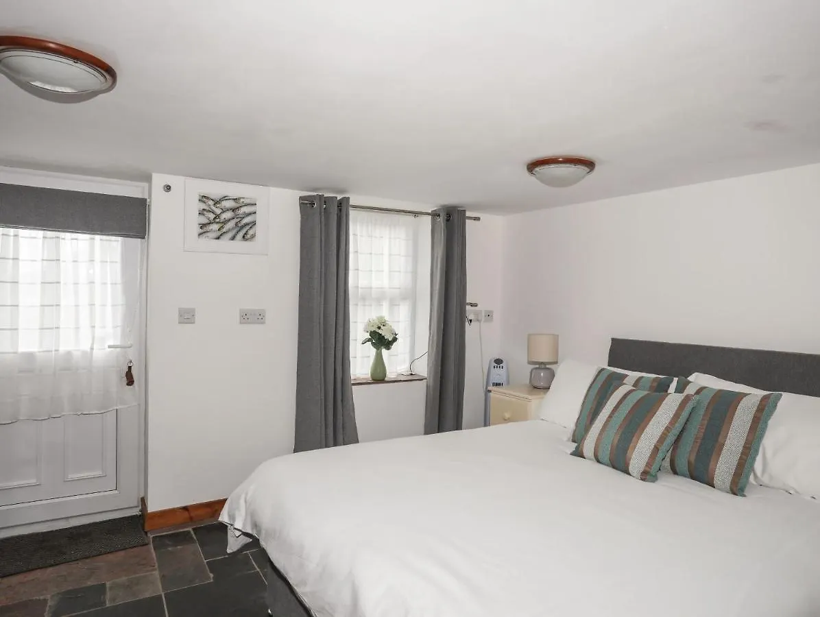 Cwpwl - Annex Abersoch