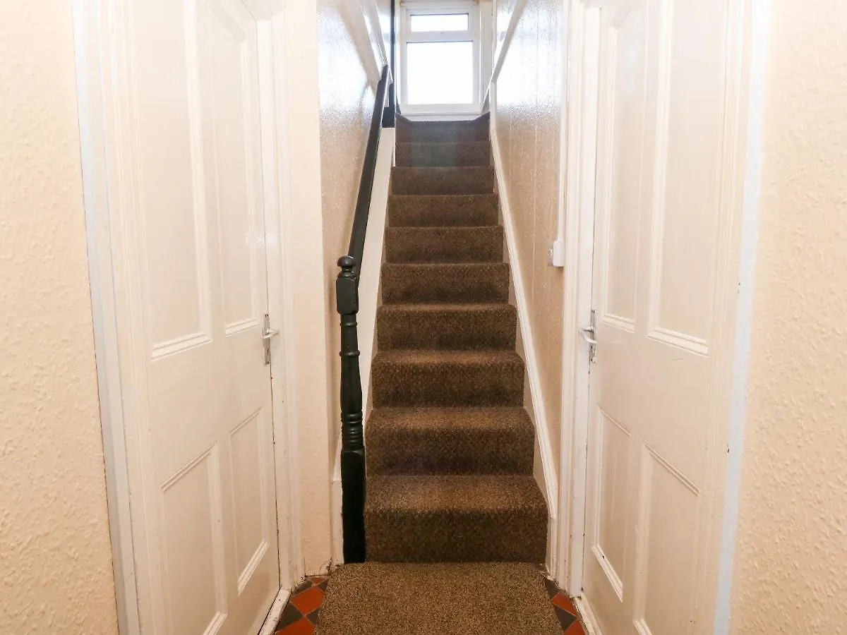 2 Bryn Hyfryd Holiday home *