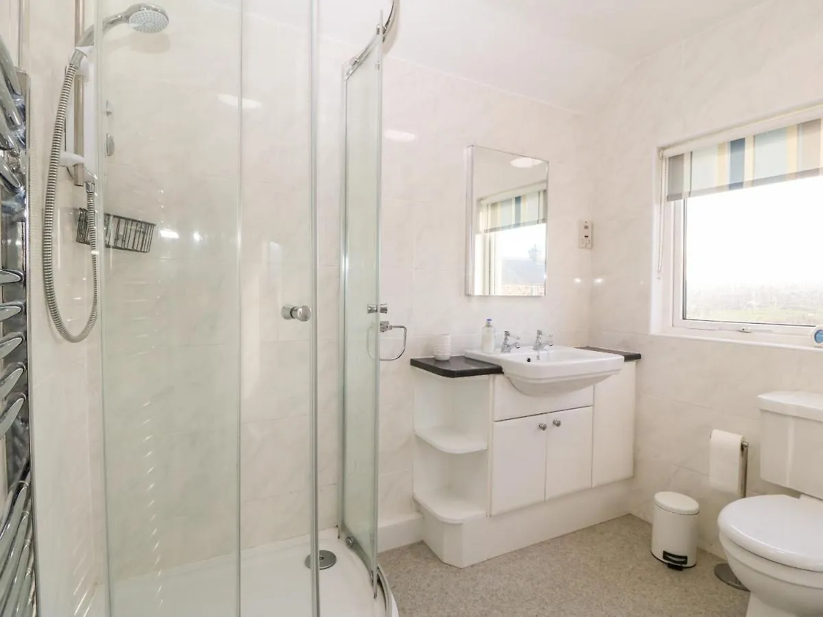 Holiday home 2 Bryn Hyfryd