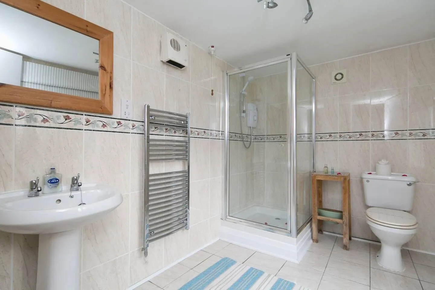 Holiday home Pass The Keys Hopewood *