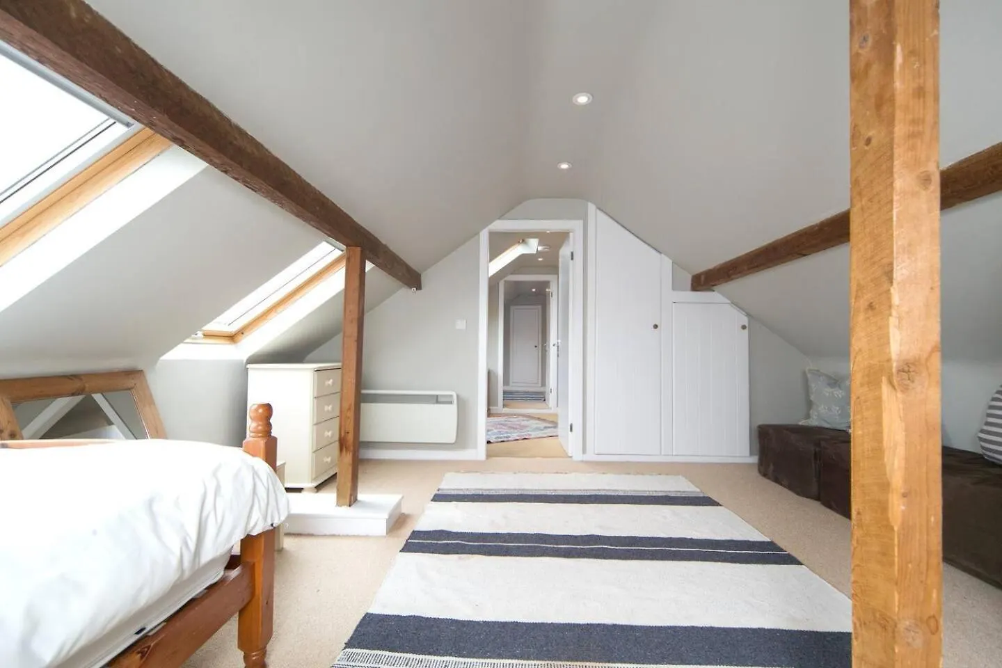 Holiday home Pass The Keys Hopewood