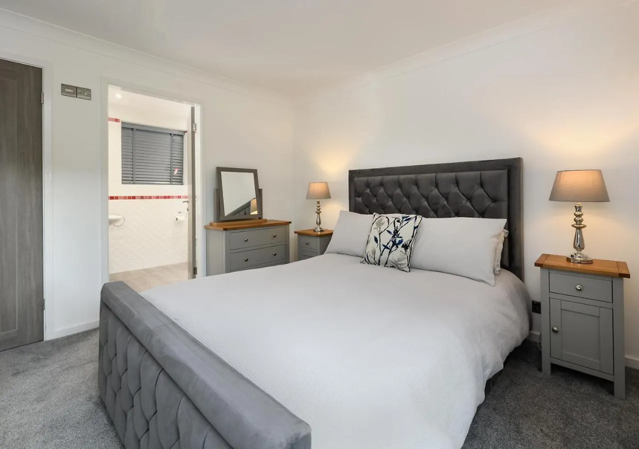 Pebbles Apartment