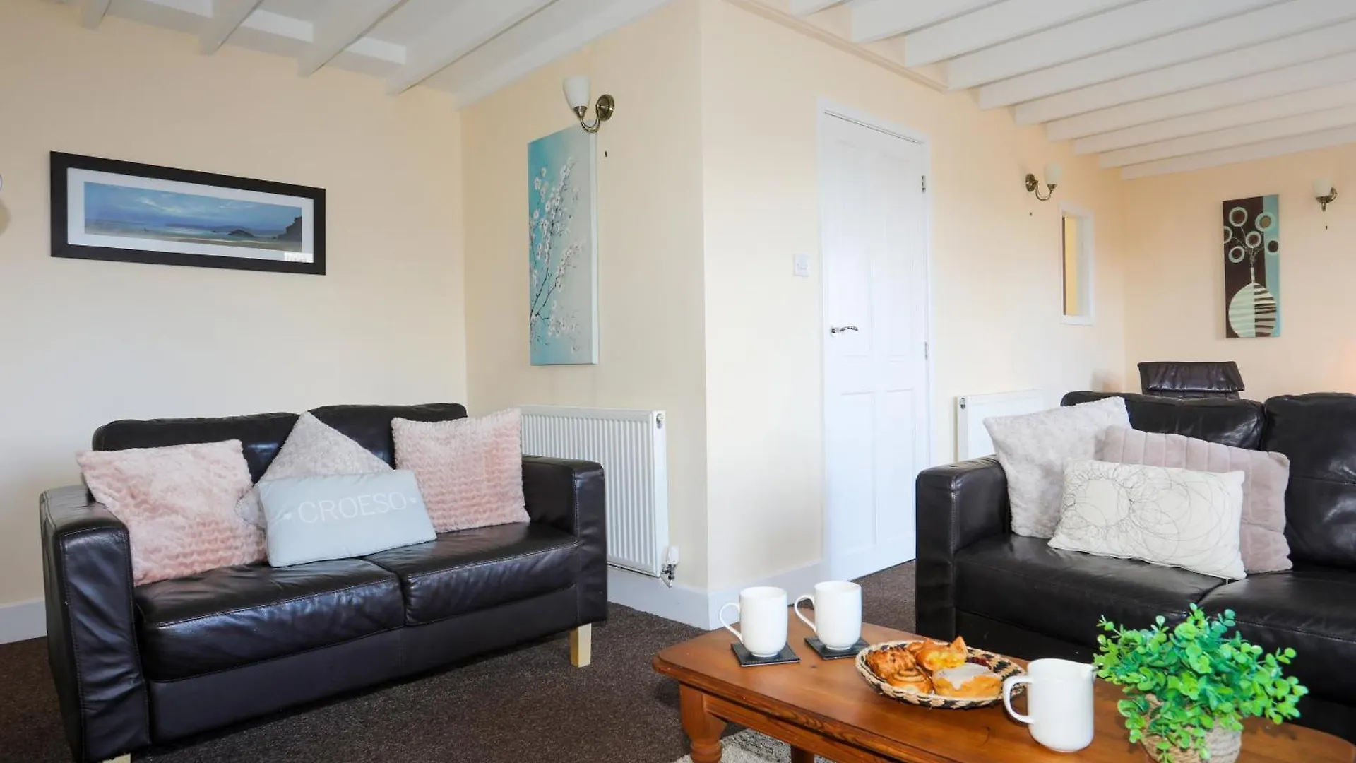 Glan Y Don Holiday home