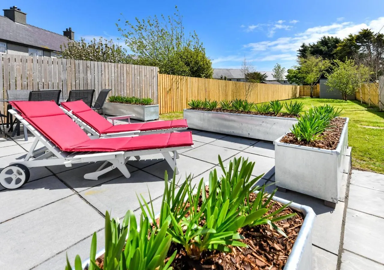 16 Maes Gwydryn Holiday home *