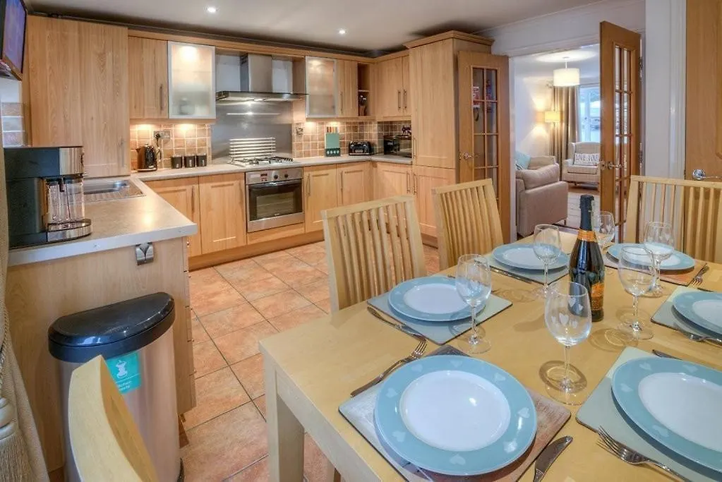 4 Boat Yard Holiday home *