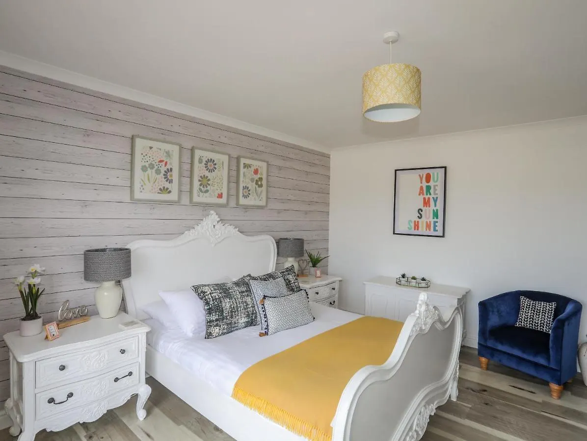 Trem Y Borth Apartment *