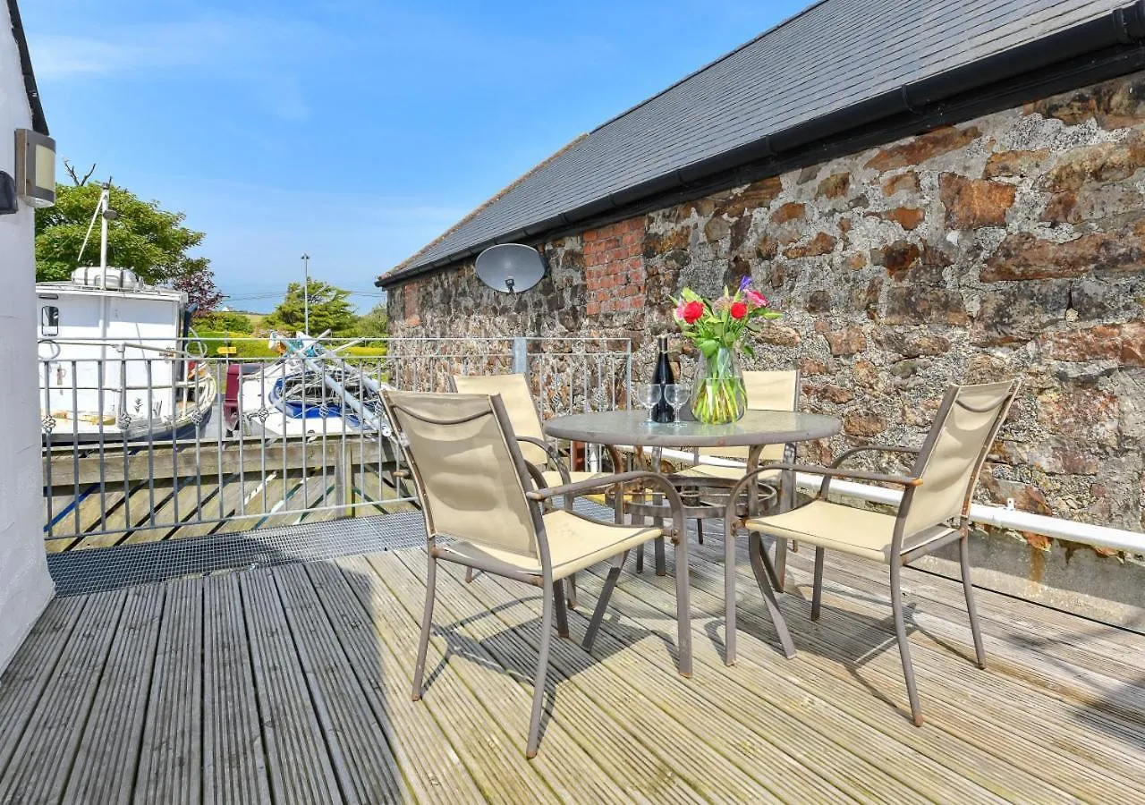 Holiday home The Barn Plas Llwyndu