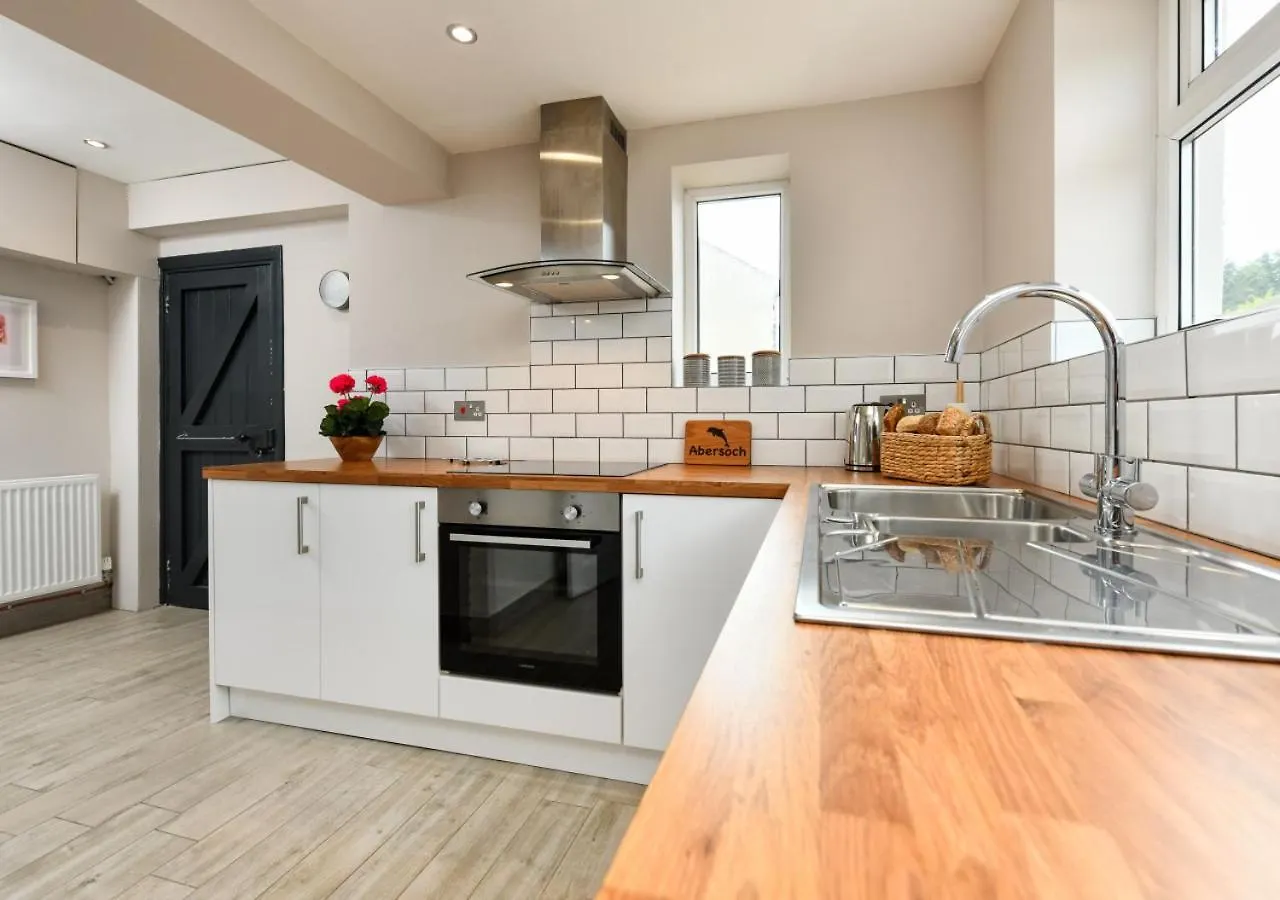 Holiday home 16 Maes Gwydryn