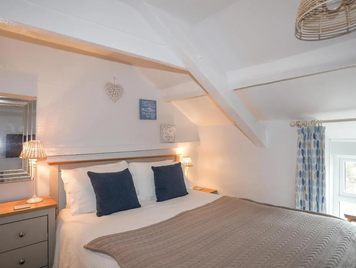 Holiday home Tan Y Fynwent