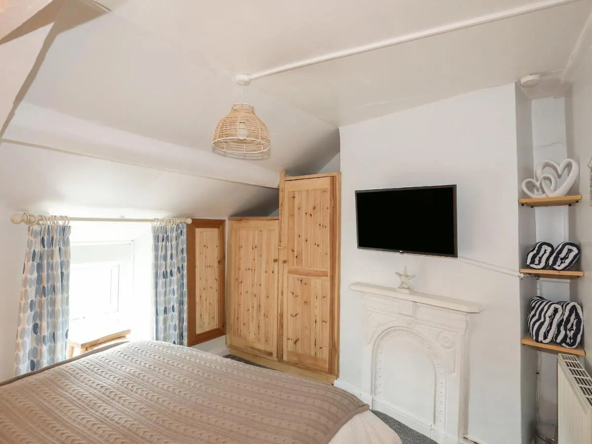 Tan Y Fynwent Holiday home