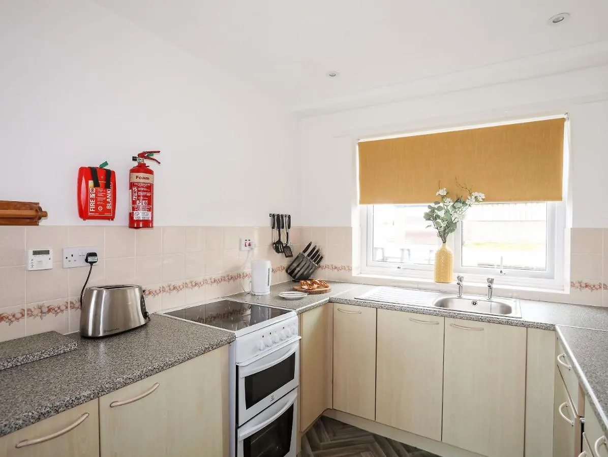 Holiday home Oer - 8 Ty'n Don *