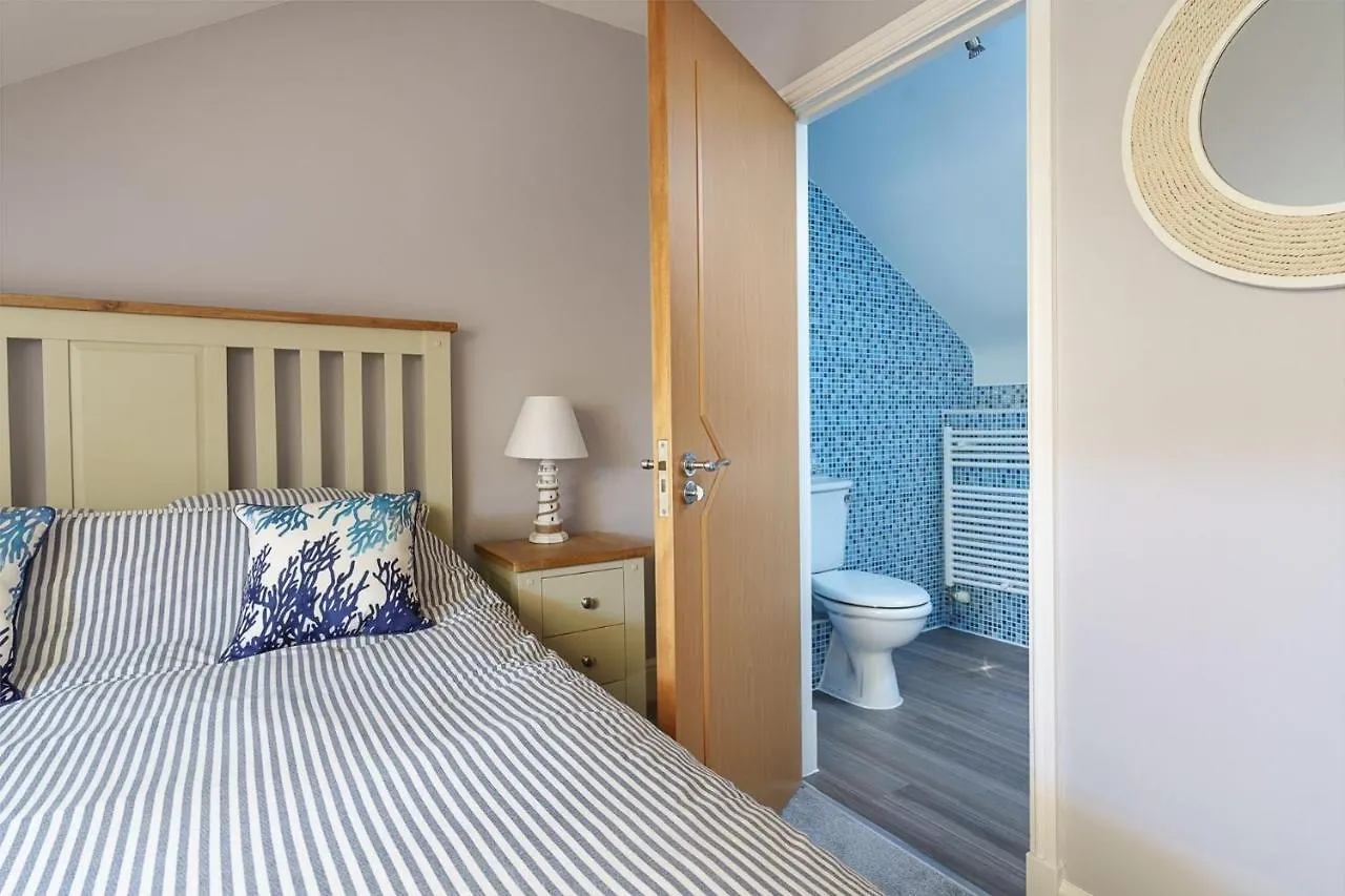 1 Afon Y Felin Holiday home *