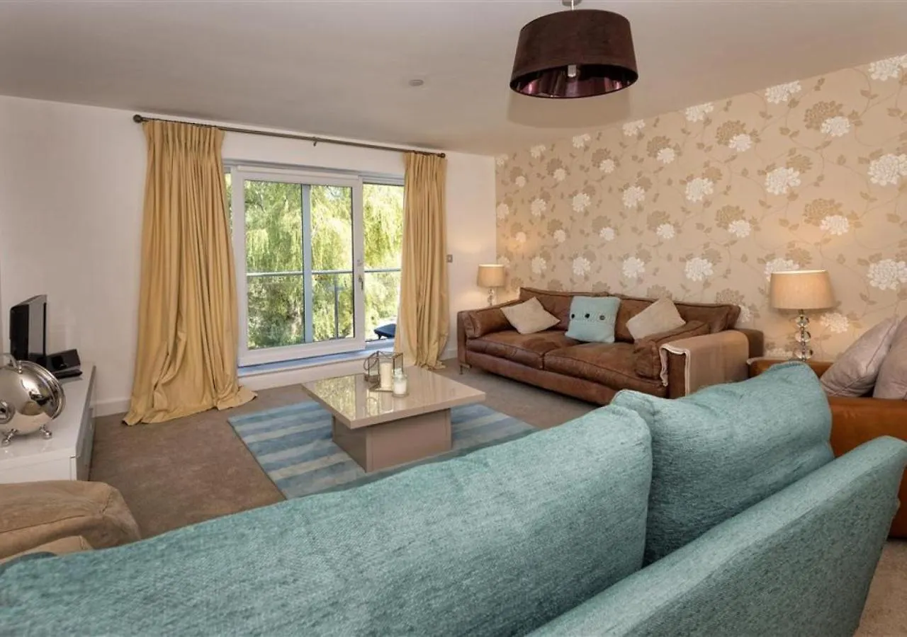 8 Tai Dyffryn Abersoch