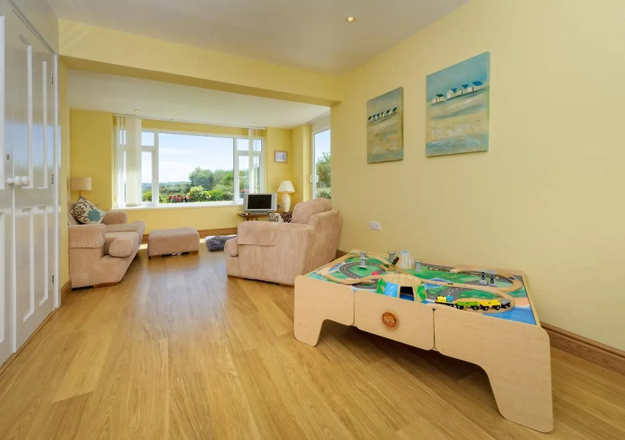 5 Ynys Fawr Apartment *