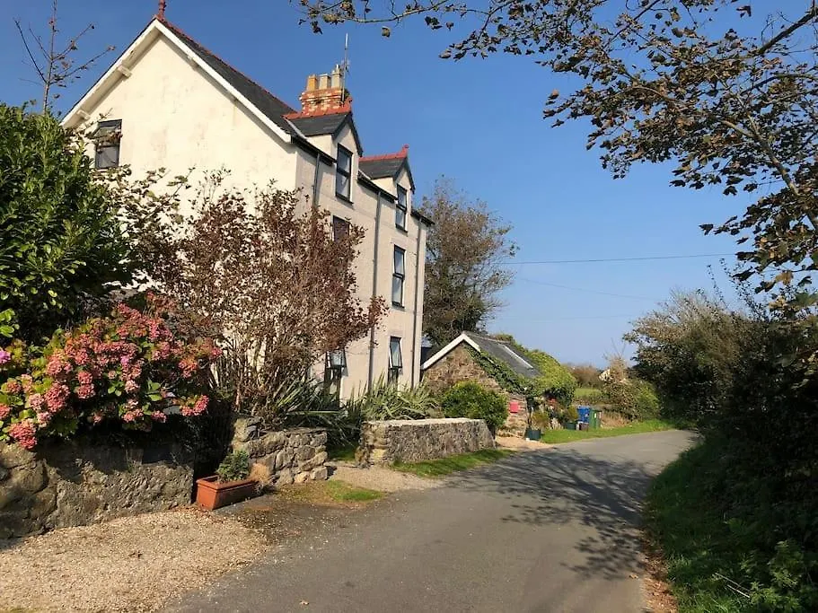 Goleufryn Has The Main House And 2 Barns Holiday home Abersoch