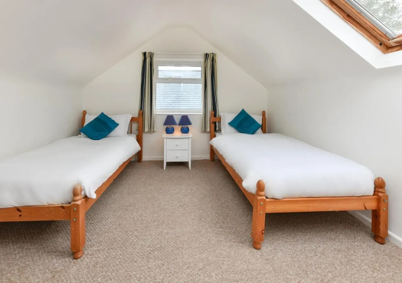 10 Llwyn Onn Hut Apartment Abersoch