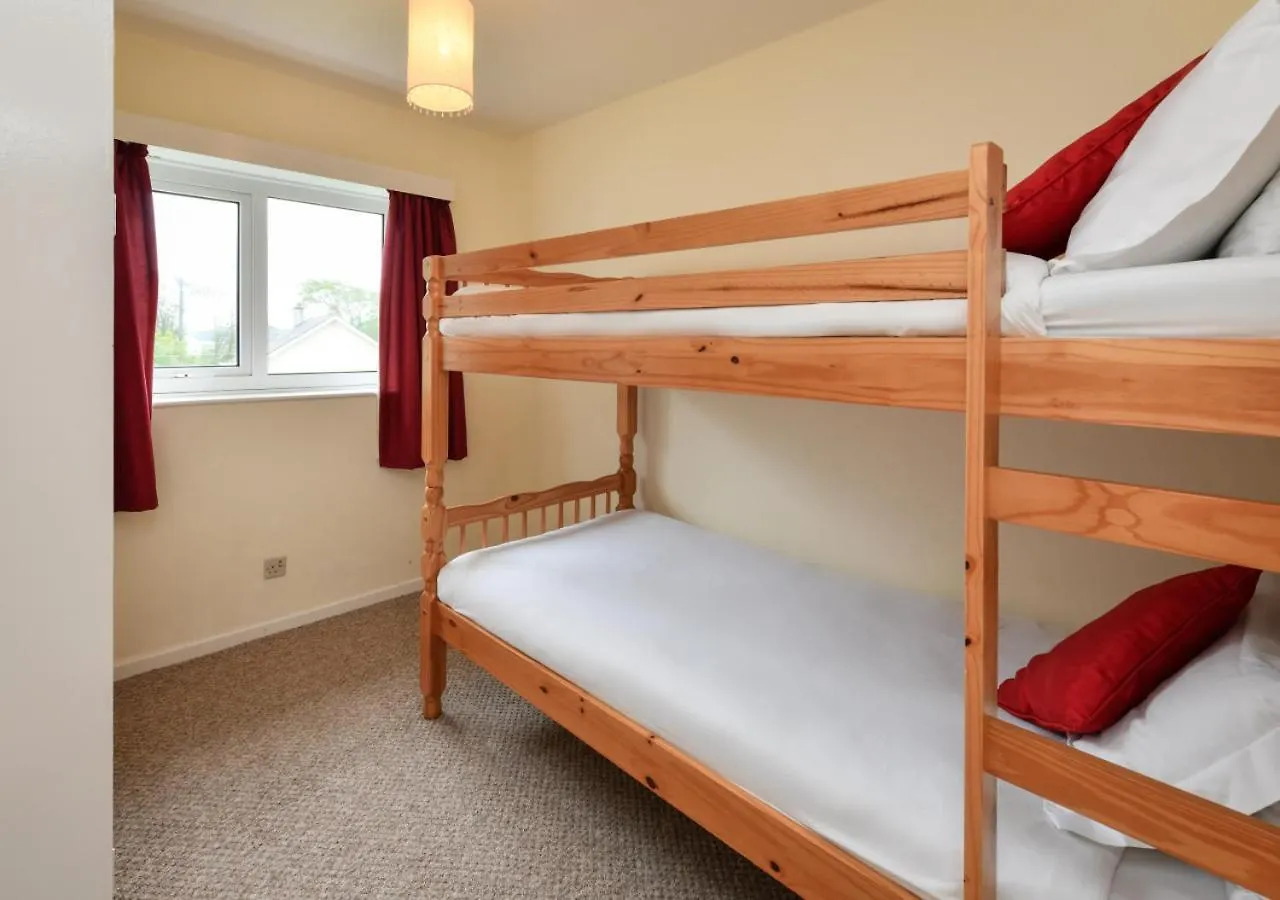 10 Llwyn Onn Hut Apartment