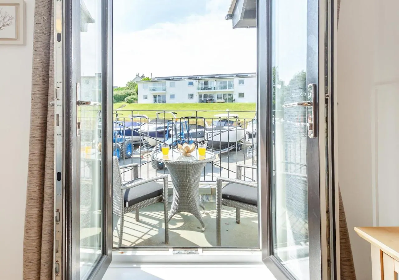 3 The Boatyard