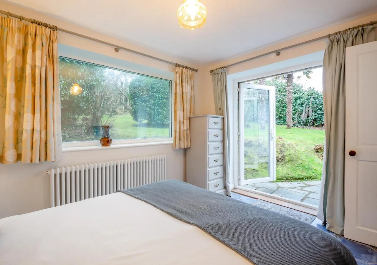 Holiday home Hywelfa