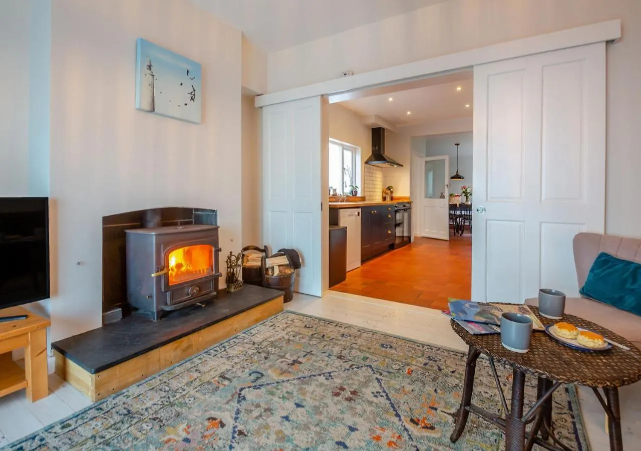 Hywelfa Holiday home *