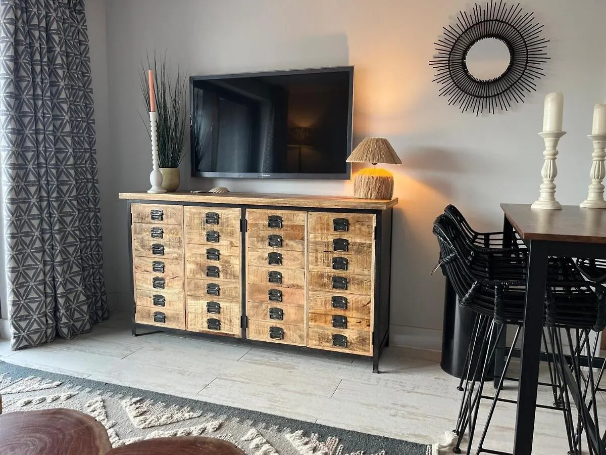 Apartment Seascape