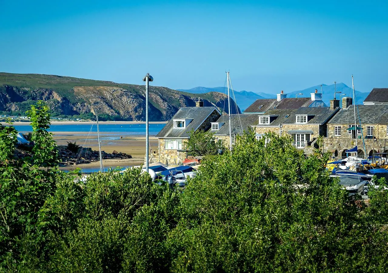 9 Pen Y Bont Holiday home Abersoch