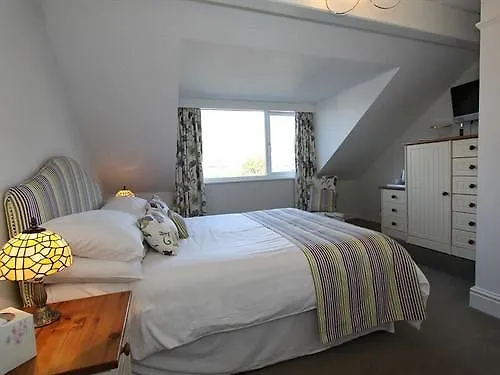 Guest house The Egryn Llp 4*