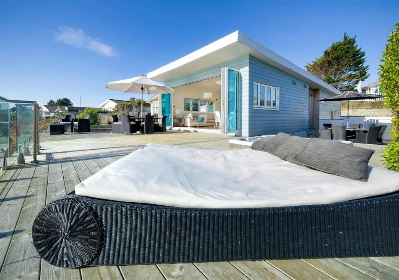 N8 The Warren Abersoch