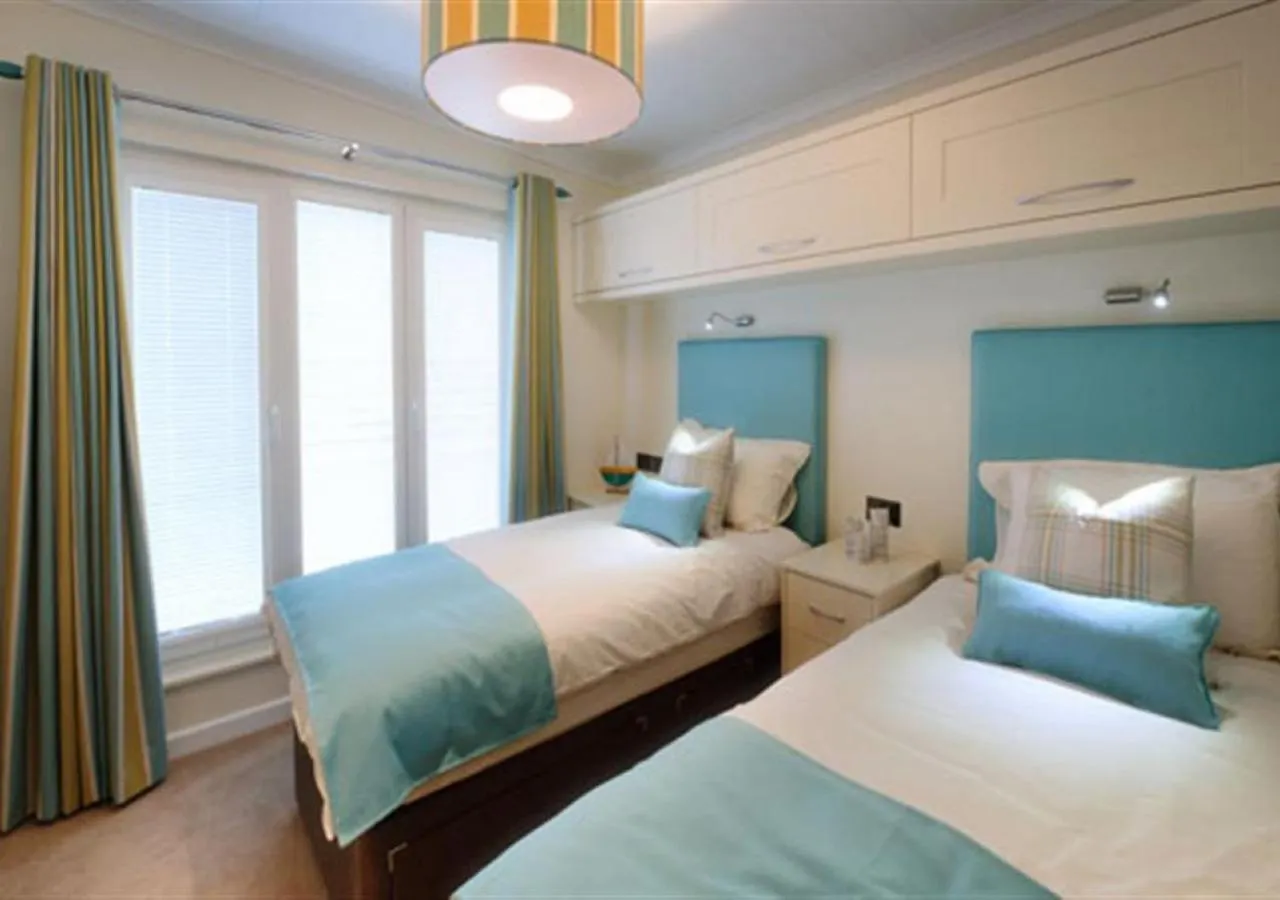 Apartment N8 The Warren *