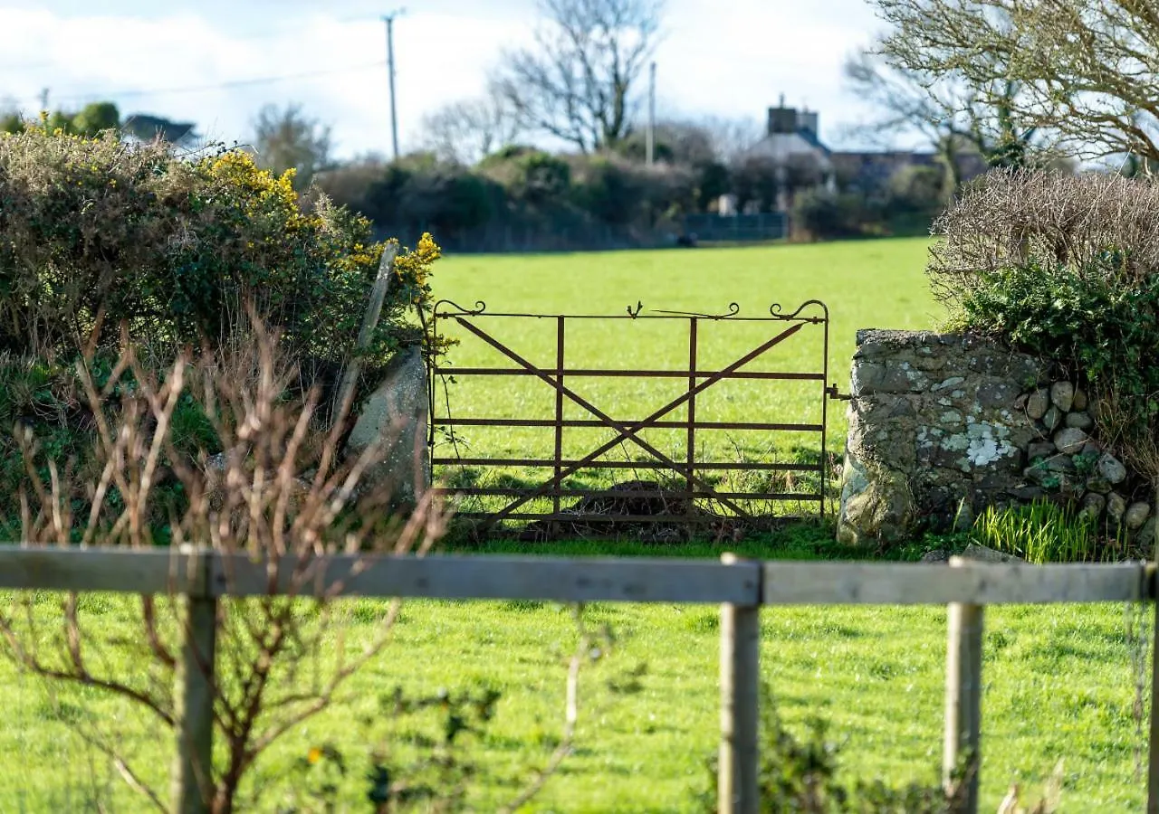 Greigir Isaf Barns Holiday home *