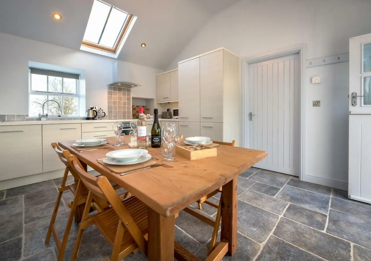 Greigir Isaf Barns Abersoch