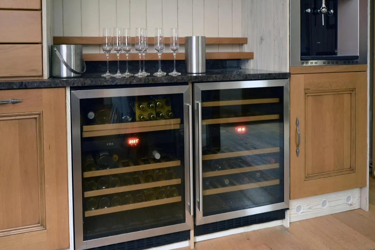 Holiday home Penmorfa - Sublime Retreat With Roof Terrace, 80m From Beach, Great For Surfing