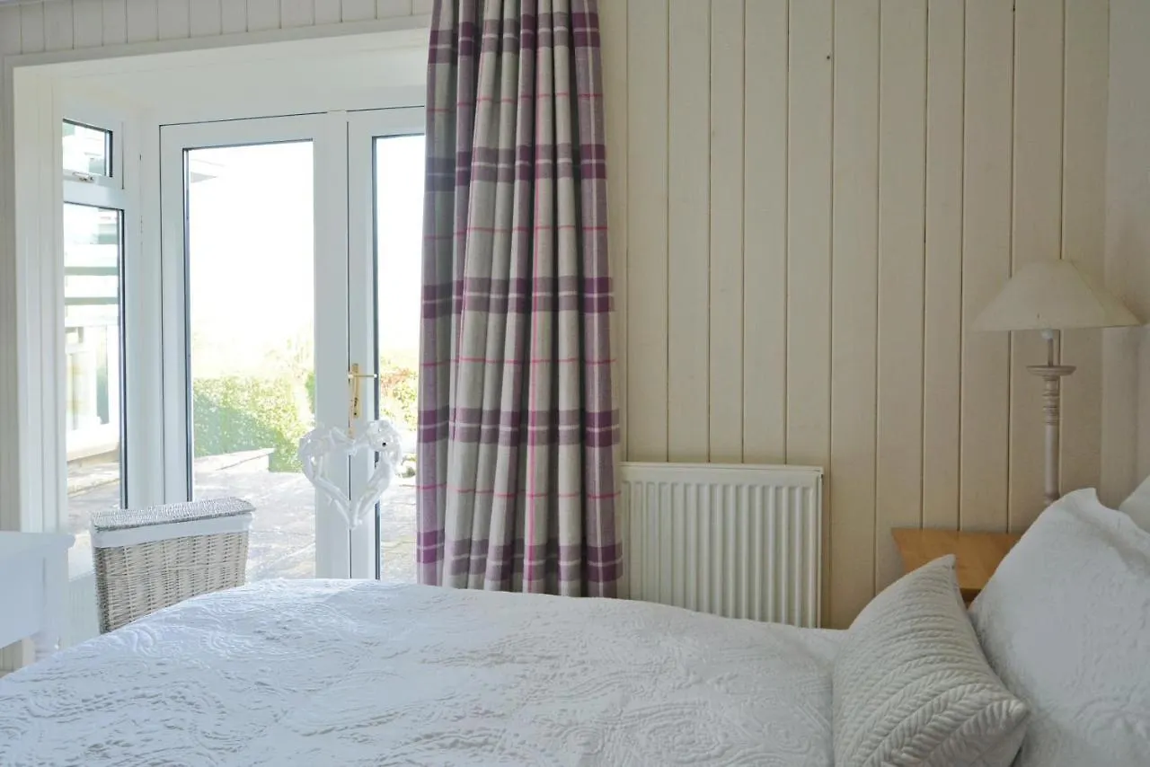 Holiday home Penmorfa - Sublime Retreat With Roof Terrace, 80m From Beach, Great For Surfing