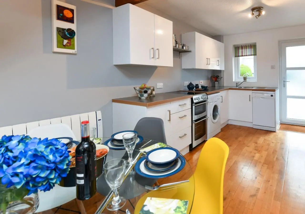 Apartment Tonnau